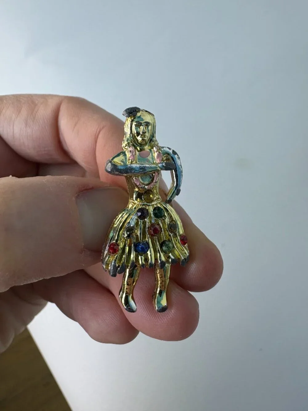 Vintage Hula Girl Brooch Gold Tone Rhinestone Pin Hawaiian Dancer Brooch